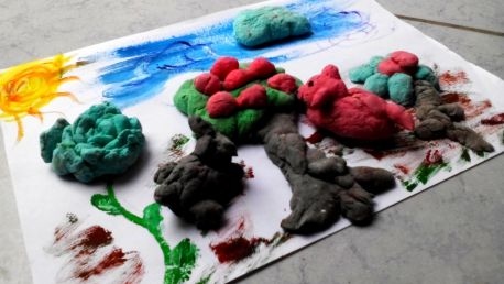 Les œuvres artistiques de la famille de trnder nini3324.