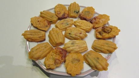 trnder visocchi : " C'est un flan à la ratatouille et au parmesan sous forme de madeleine, un régal pour l'apéritif ou comme accompagnement ! "