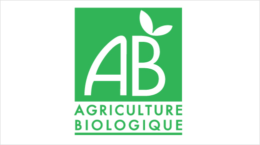  Babybio est soumis à une double règlementation, celle de l'alimentation infantile et celle de l'Agriculture Biologique, et respecte ainsi l'environnement et le développement de Bébé !