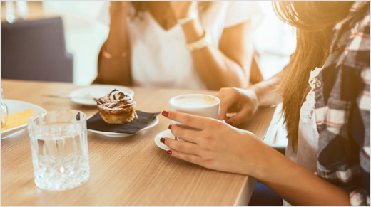 Nous dégusterons nos recettes avec nos proches et nous pourrons les partager en ligne avec les internautes. 