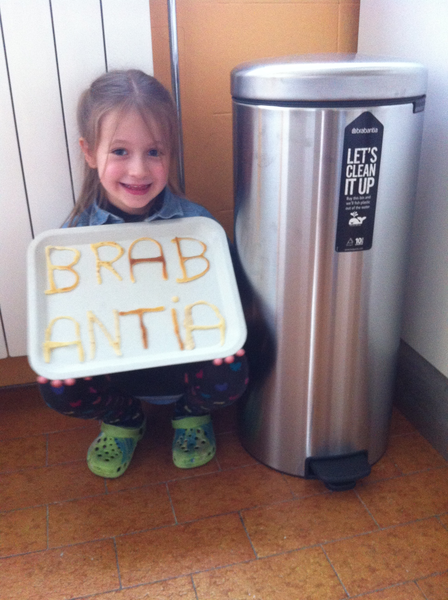Merci pour ce projet. J'ai pu découvrir que Brabantia ne fait pas que des poubelles ! 