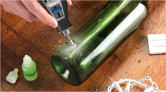 La puissance du moteur du Dremel 4200 ainsi que le contrôle précis de sa vitesse permet de réaliser toutes ces tâches sur des matériaux tels que le verre, le bois ou le métal.