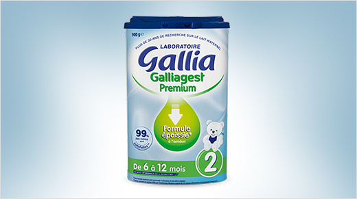 Découvrons la formule épaissie* Galliagest Premium 2, destinée aux nourrissons de 6 à 12 mois. <small>* Peut nécessiter l’utilisation d’une tétine adaptée.</small>