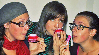 trnder muis2010 et ses amies prend le temps de découvrir le parfum du Soin Hydratant Sublimist.