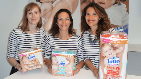 Julie, Véronique et Jennifer de l'équipe Lotus Baby nous accueillent à bras ouverts dans ce projet !