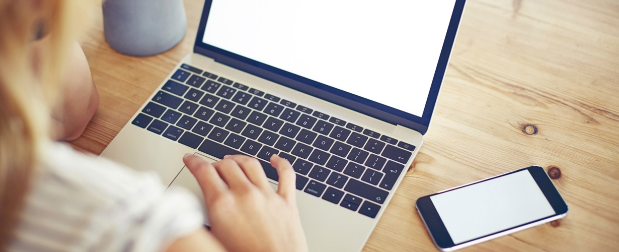 Notre mission : découvrir le papier toilette humide Lotus et en parler sur internet. Comment faire ? C’est très simple, en laissant notre avis sincère sur des plateformes consommateurs ou en postant une photo ou une vidéo sur nos réseaux sociaux !