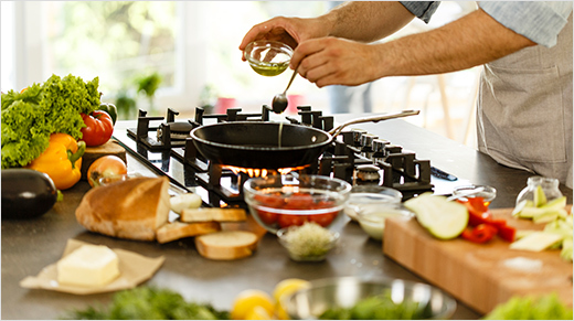 Improvisez, c'est votre spécialité en cuisine. Pourtant, en matière d'assurance, vous préférez éviter les risques inutiles !