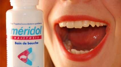 trnd_meridol-halitosis_bain-bouche-sourire