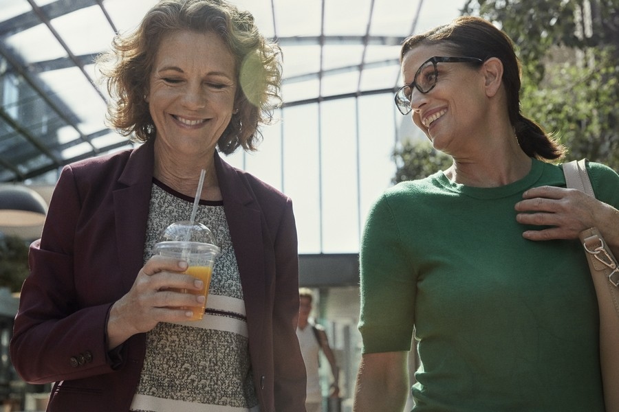 TENA Silhouette Noir