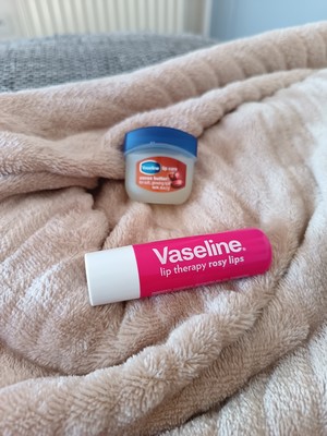 VASELINE