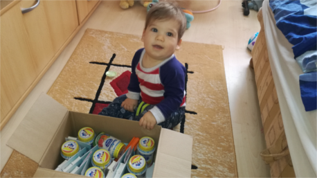 trnd-partner H.Kata86 kisfia, Olivér is nagyon örült a csomagnak.