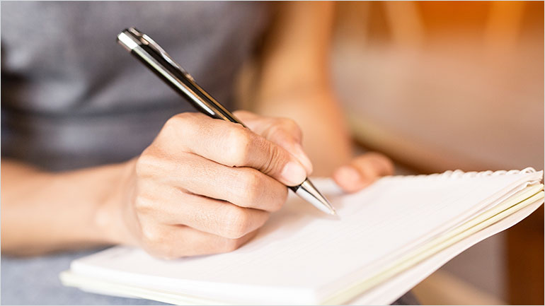 Scriviamo un '5 minute journal'