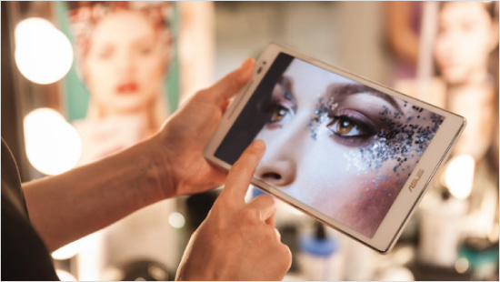 Dal design raffinato ed elegante, ZenPad ci offre funzioni che vengono incontro alle nostre necessità…