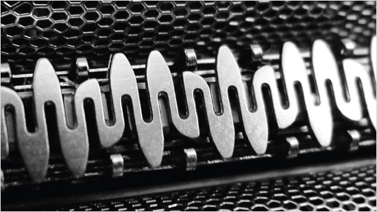 … oppure il Rifinitore ActiveLift, che cattura i peli anche nelle zone più difficile da raggiungere. Ma sono tante altre le tecnologie esclusive di questi due rasoi! 