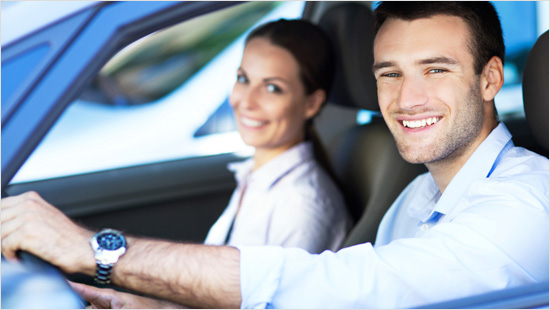 Quando ci mettiamo in viaggio, sono tanti gli imprevisti che si possono presentare mentre guidiamo…