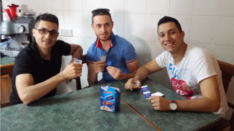 trnder barbie1984 ha offerto un caffè aiu suoi amici e ha fatto provare loro i dolcificanti myDietor! 