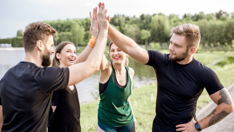 Ragazzi che vanno a correre insieme