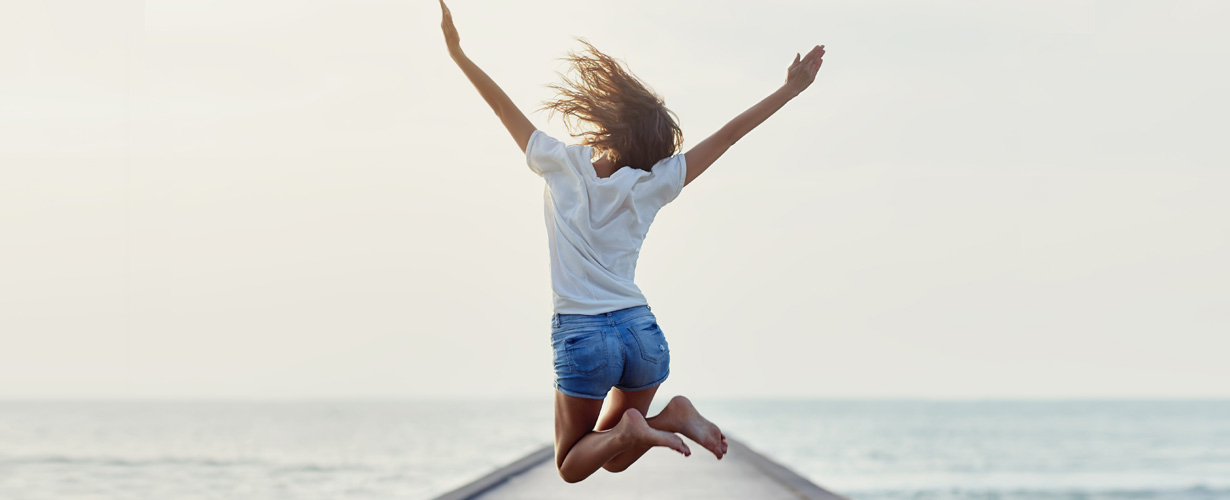 Il nuovo proteggi slip Nuvenia Sottilissimo è stato disegnato per seguire le forme femminili e per permettere comfort e discrezione durante ogni movimento.