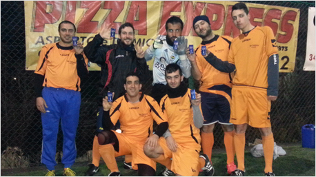 trnder gughi insieme a Clear e alla sua squadra!