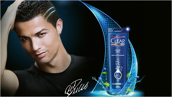 … grazie all'innovativa tecnologia Pro Nutrium 10, un mix di 10 ingredienti nutrienti che agiscono in profondità…