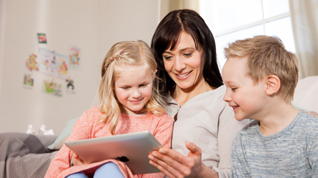 ...een persoonlijke fotokalender vanaf de bank, onderweg of op vakantie: overal kan je aan de slag met je digitale foto's.