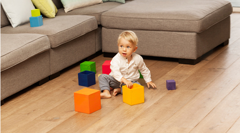 …kan hij dus wel wat extra’s gebruiken! Om de snelle groei te ondersteunen hebben peuters o.a. 5x meer ijzer en 28x meer vitamine D nodig dan volwassenen per kg lichaamsgewicht.