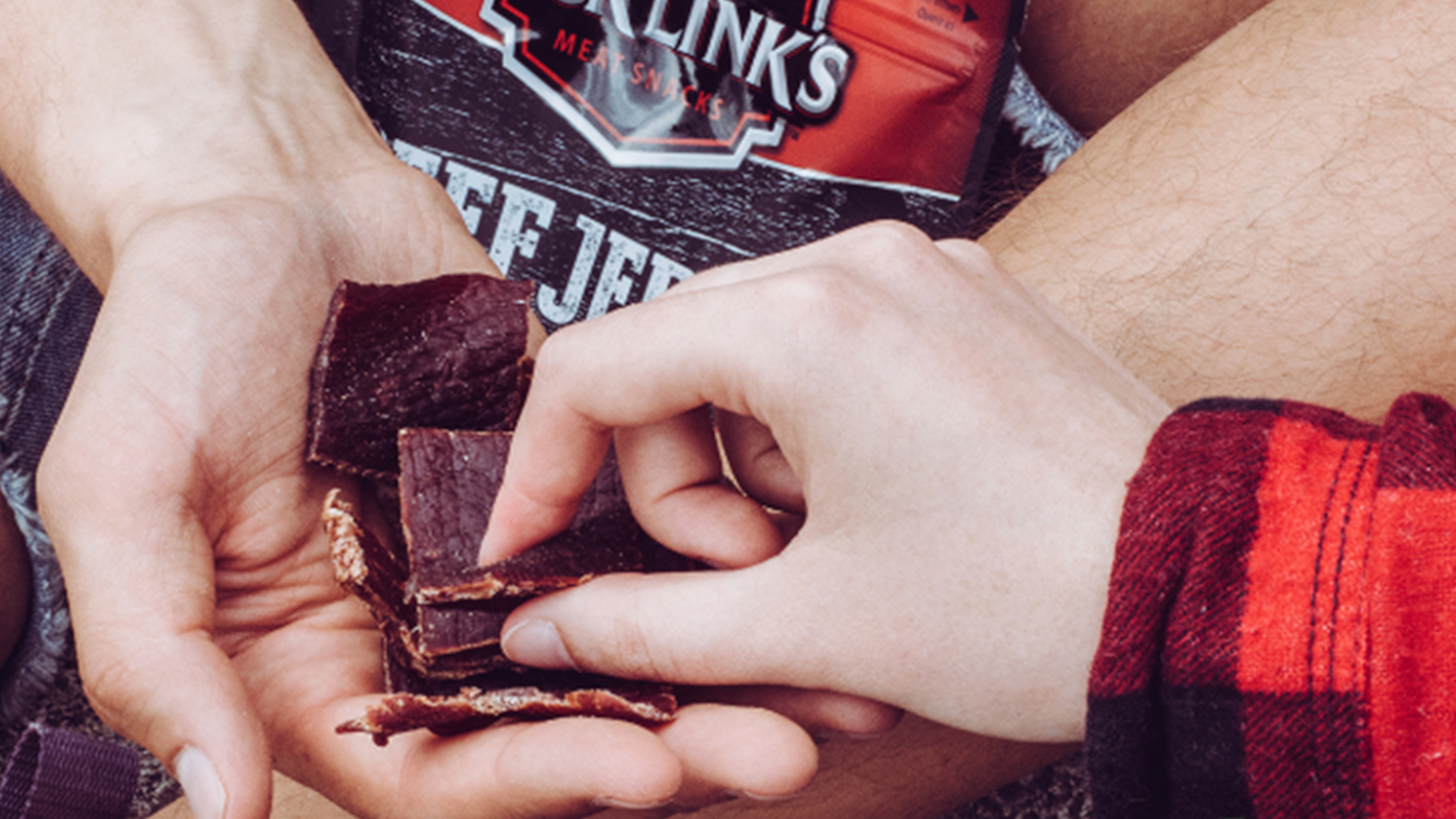 Podziel się mocą popołudniowej przekąski Jack Link's z innymi!