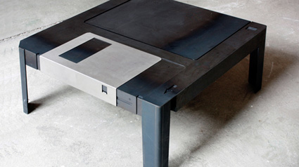 floppytable_trnd-jpg