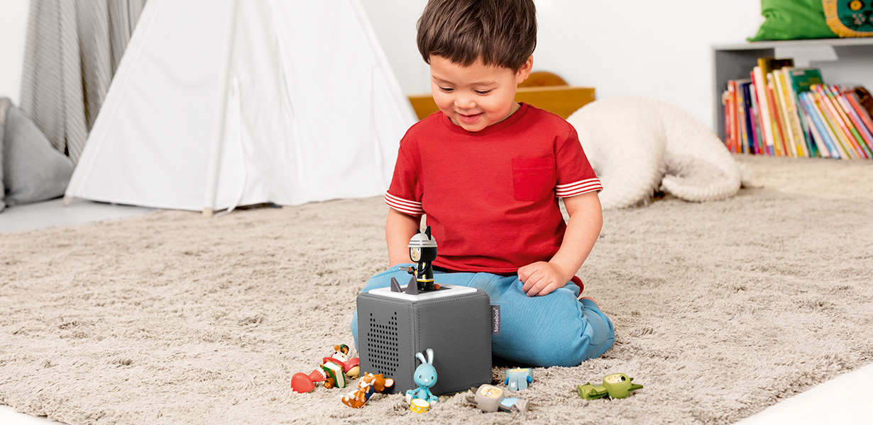 Alone playtime with Toniebox!